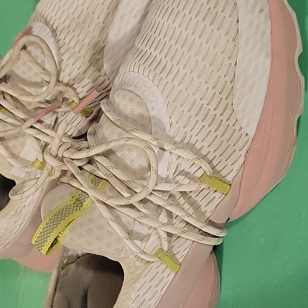 Sorel Women's Sneakers in Cream and Pink